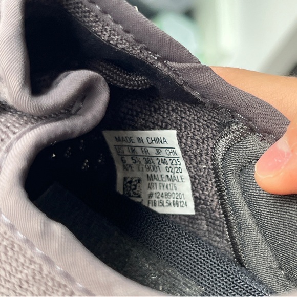 COPY - Adidas Yeezy Boost 350 V2 Cinder Reflective - Picture 6 of 8